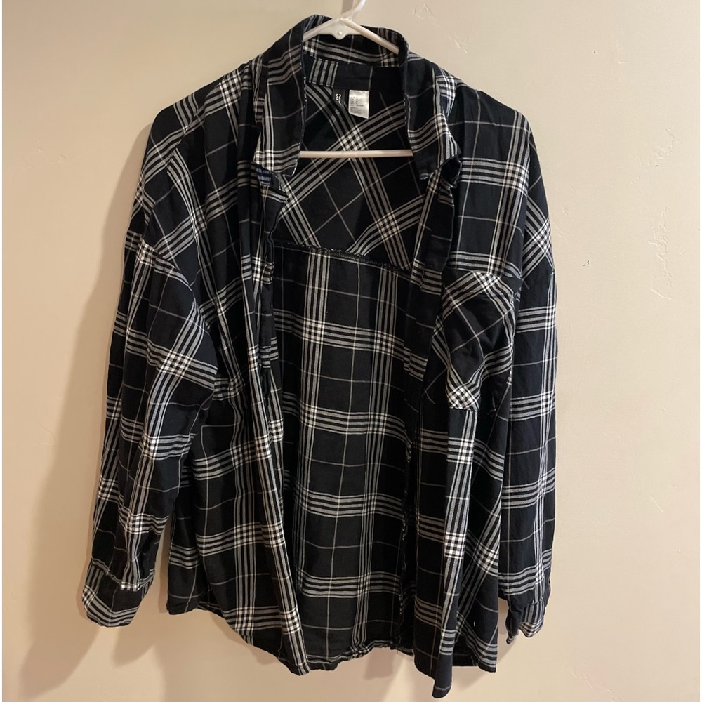 H&M Flannel Button Up Size Medium